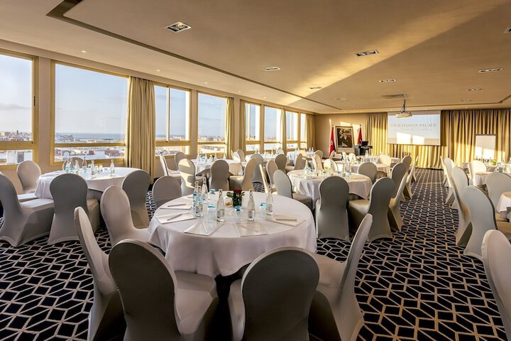Ballroom/Hall 110 of 132