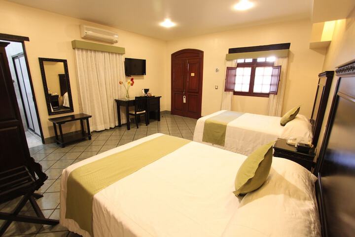 Room 12 of 41
