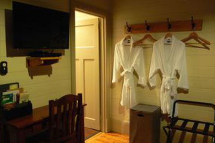 Room 12 of 39