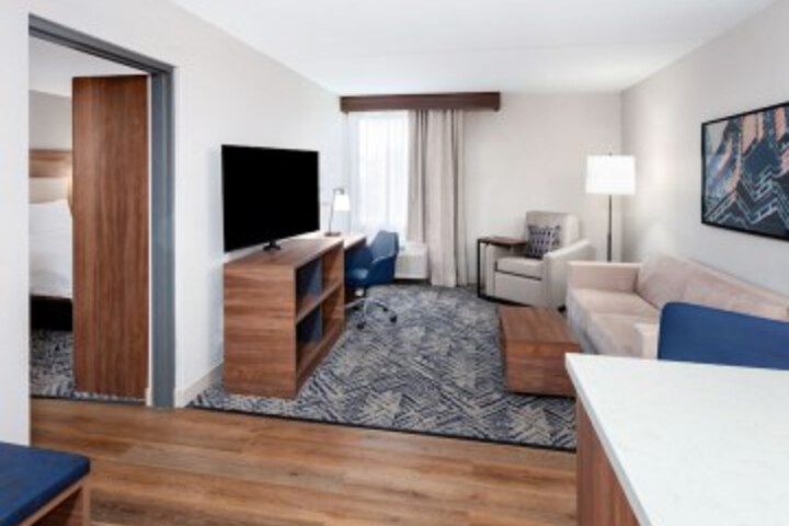 Room 15 of 39