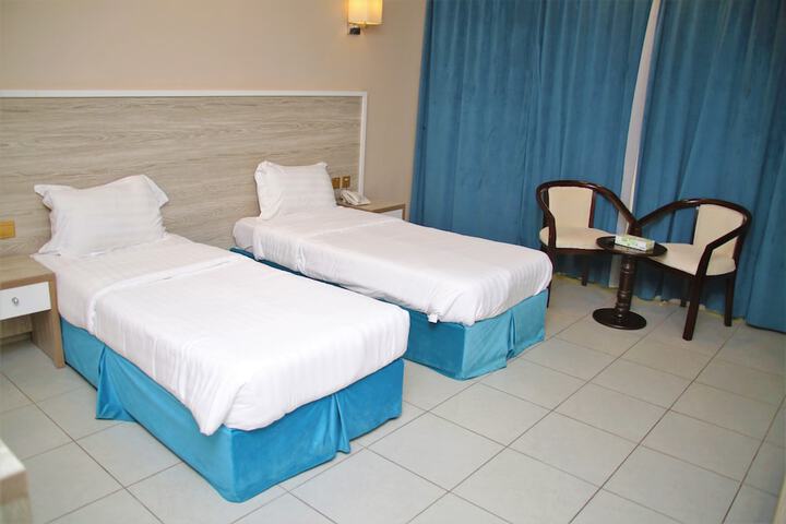 Room 16 of 24