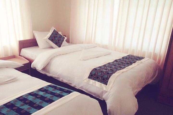 Room 16 of 39