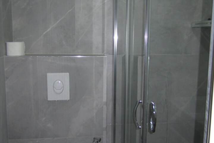 Room 66 of 74