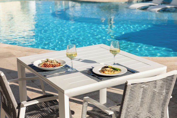 Dining 97 of 141