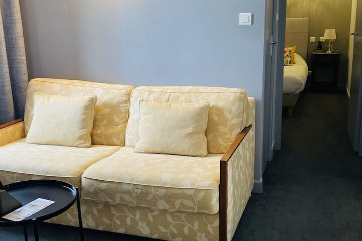 Room 31 of 123
