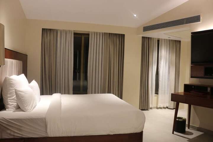 Room 10 of 57