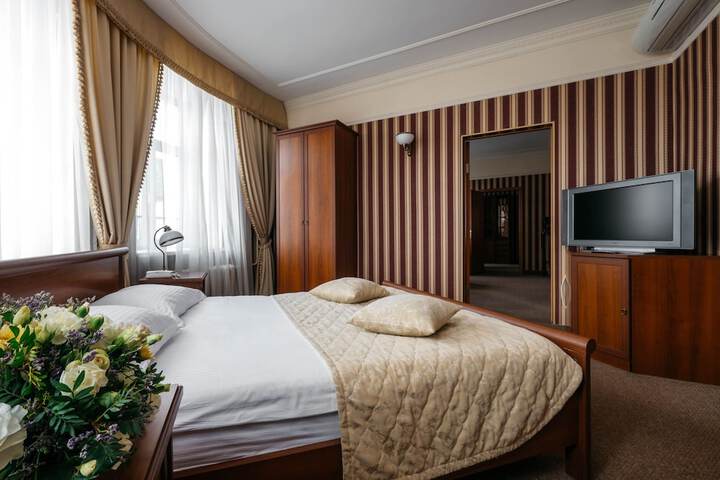 Room 25 of 64