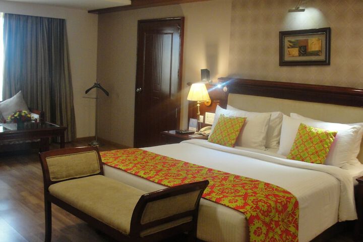 Room 11 of 52