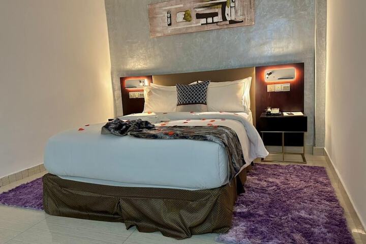 Room 48 of 63