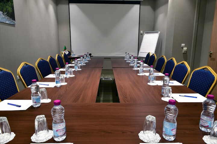 Meeting 32 of 37