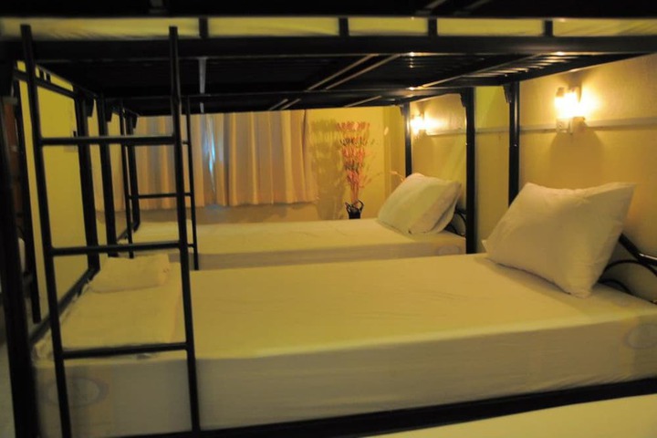 Room 8 of 49