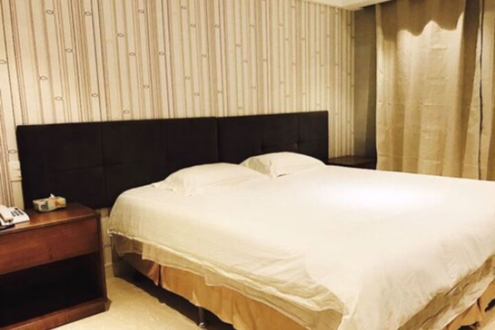 Room 16 of 21