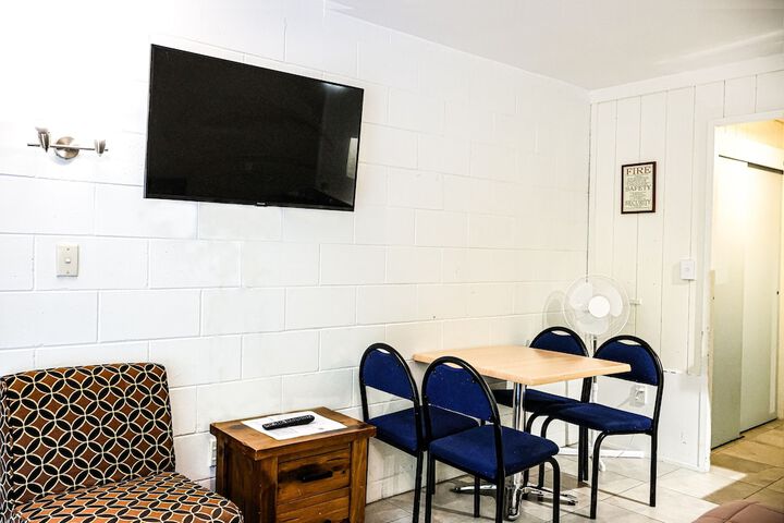 Room 56 of 172