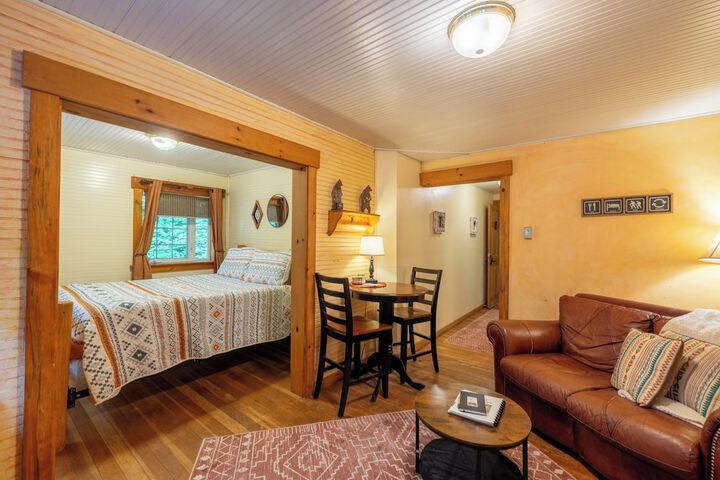 Room 44 of 150