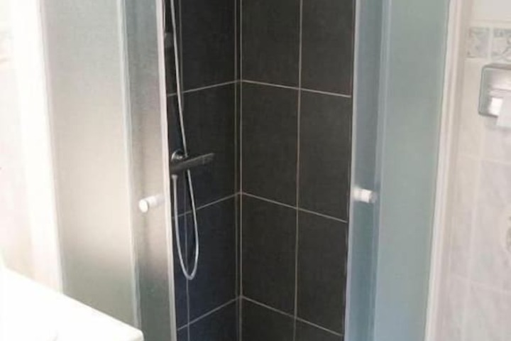 Room 15 of 29