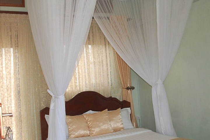 Room 6 of 31