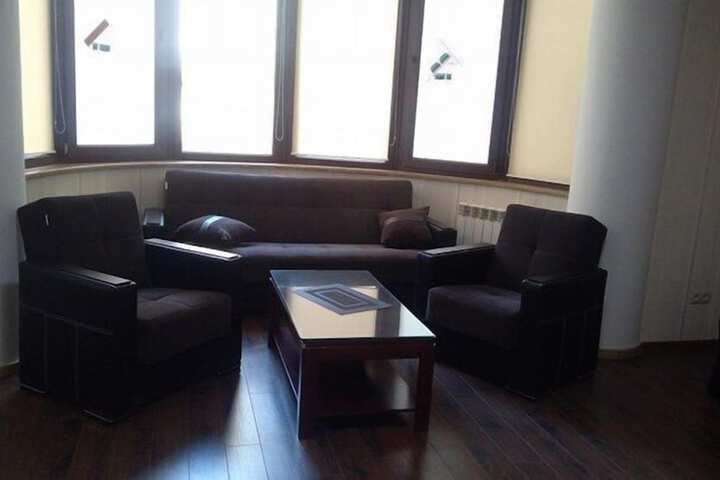 Room 4 of 36