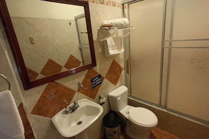 Room 34 of 49