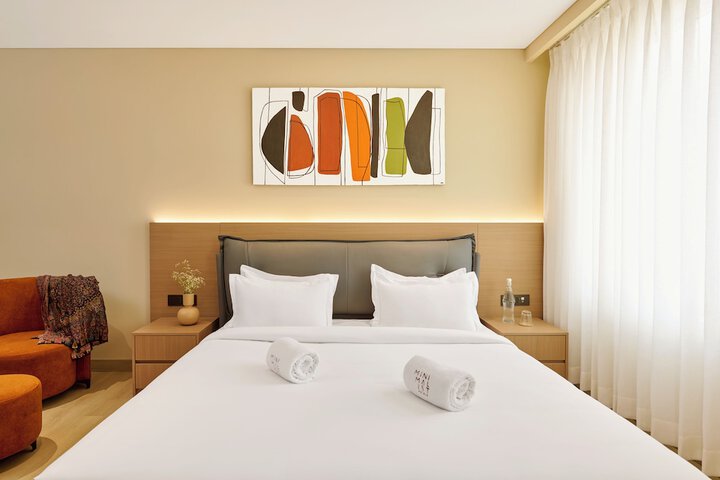 Room 13 of 54