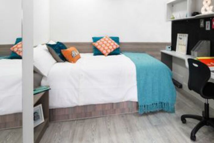 Room 10 of 23