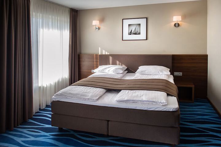 Room 10 of 49