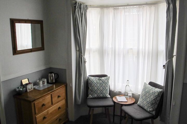 Room 9 of 26