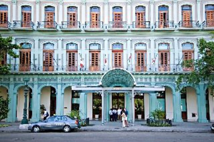 HOTEL SARATOGA