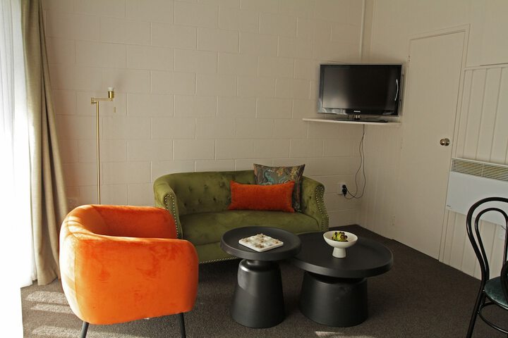 Room 33 of 53