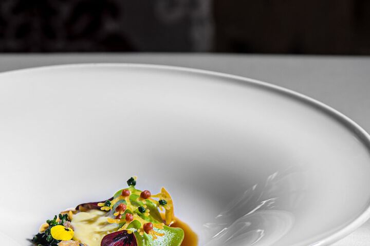Dining 53 of 66