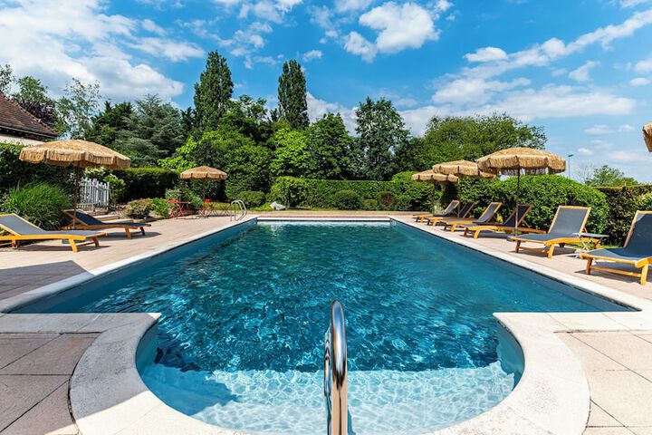 Pool 23 of 56