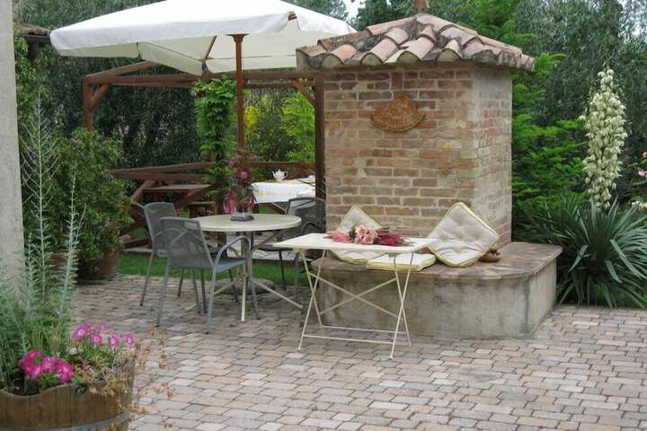 Terrace/Patio 9 of 11