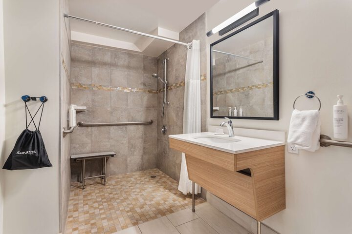 Bathroom shower