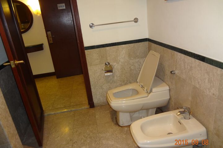 Clean Restrooms