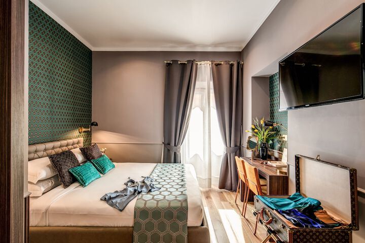 Room 30 of 115