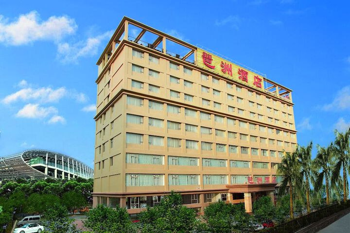 Hotel Exterior