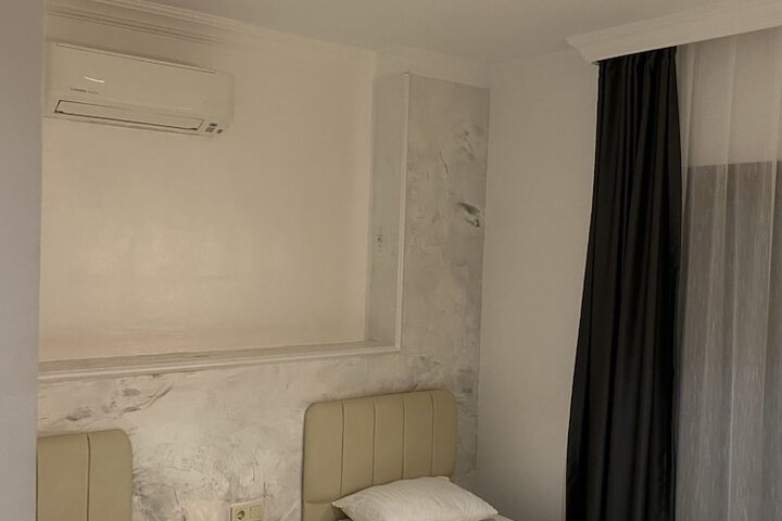 Room 57 of 159
