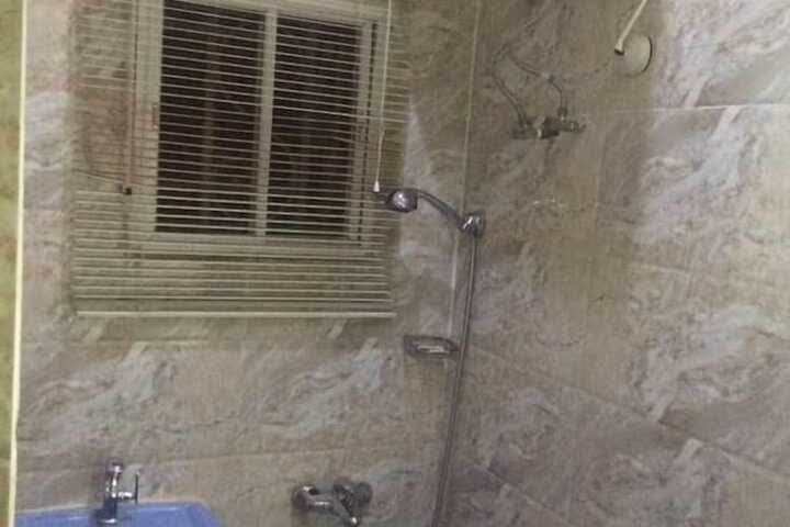 Room 14 of 32