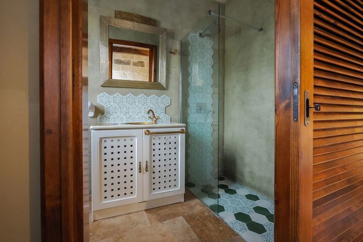 Bath Photo