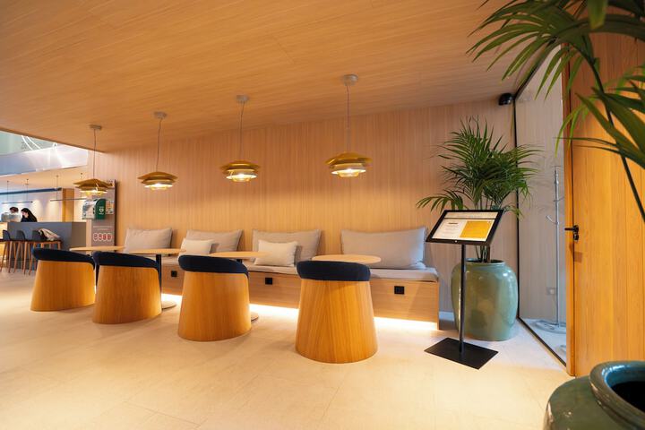 Guest Lobby