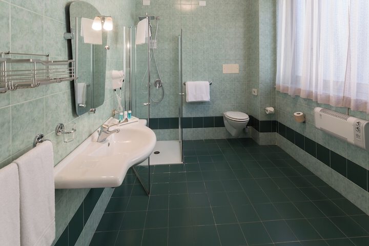 Room 49 of 71