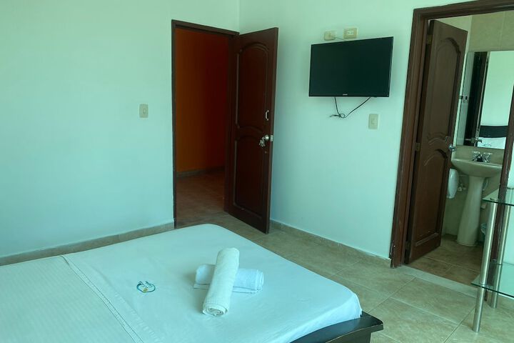 Room 21 of 30