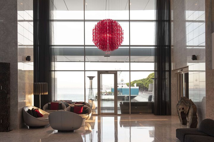 Guest Lobby