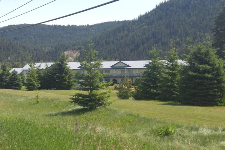 Property Grounds 42 of 59