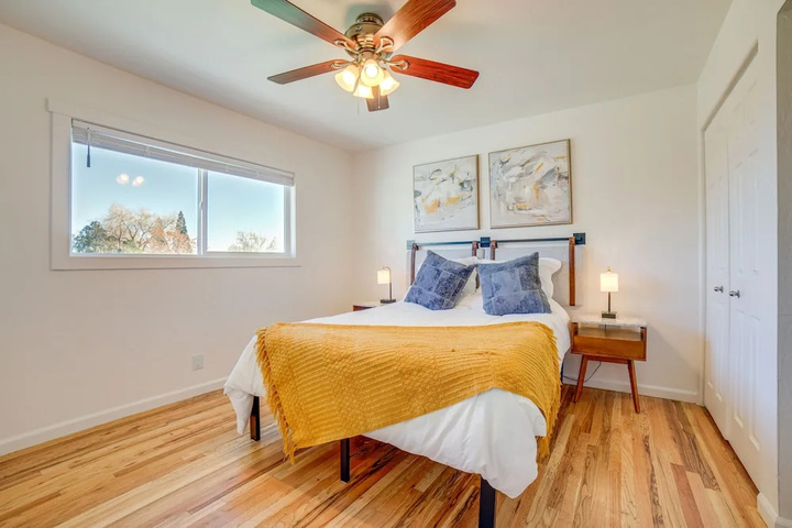 Room 4 of 17