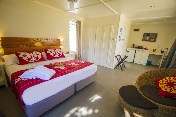 Room 4 of 52