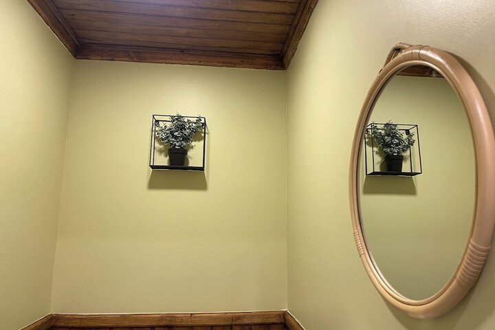 Room 45 of 65