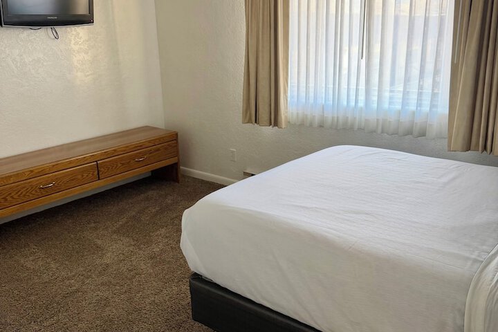 Room 12 of 54