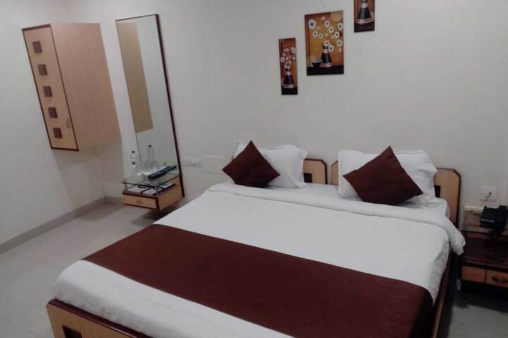 Room 3 of 14