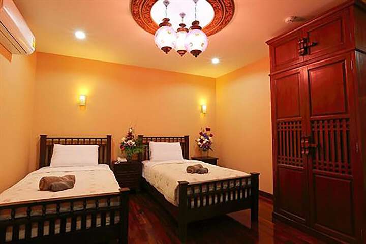 Room 8 of 95