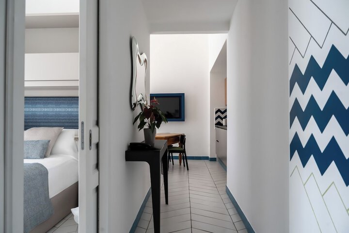 Room 72 of 289